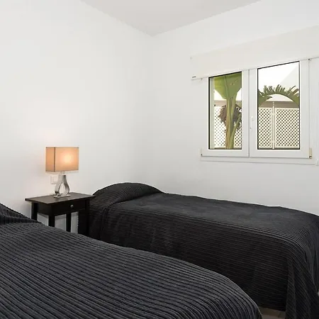 Готель Infocom Playa Rocio